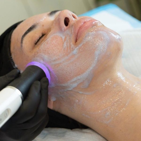 HYDRATE BLUE SPIRULINA FACIAL VS MedSpa