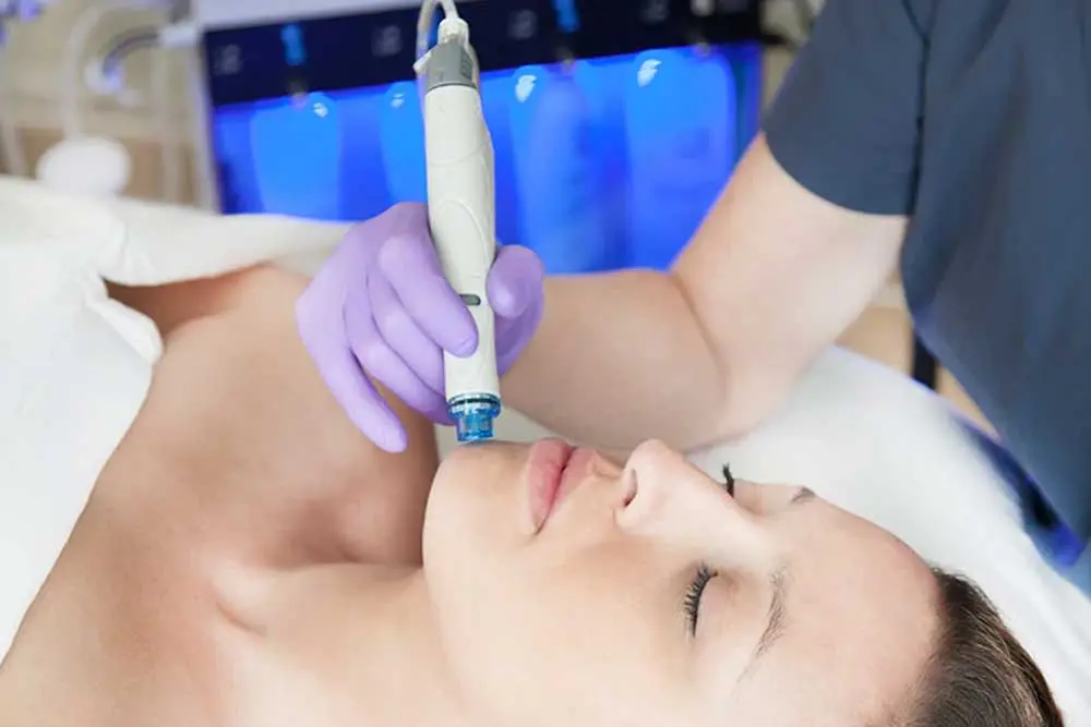 Hydrafacial-Signature-Treatment Hydrafacial Signature Treatment